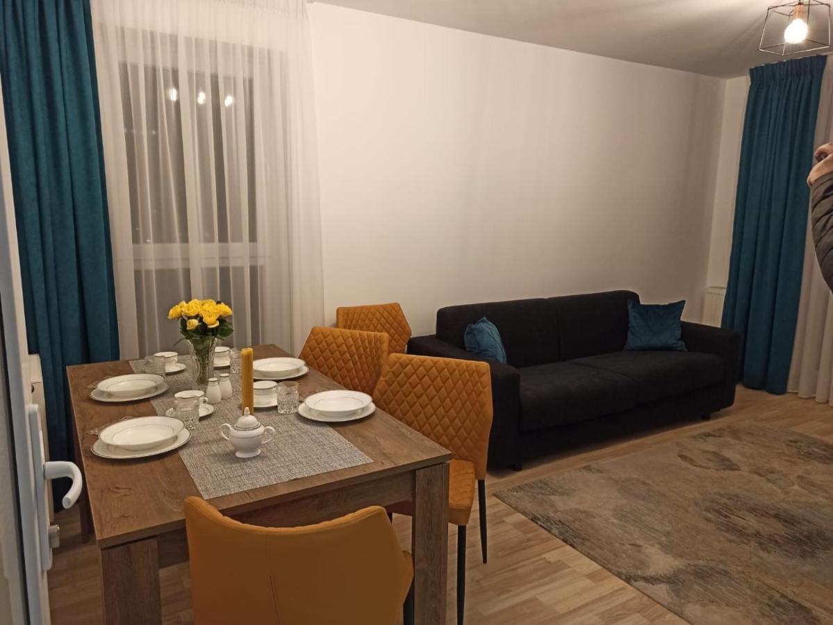 Smart Chic Brasov Apartment Bagian luar foto